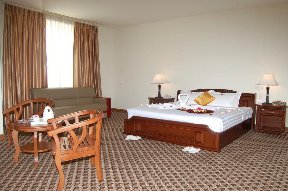 Man Myanmar Hotel Naypyidaw Esterno foto