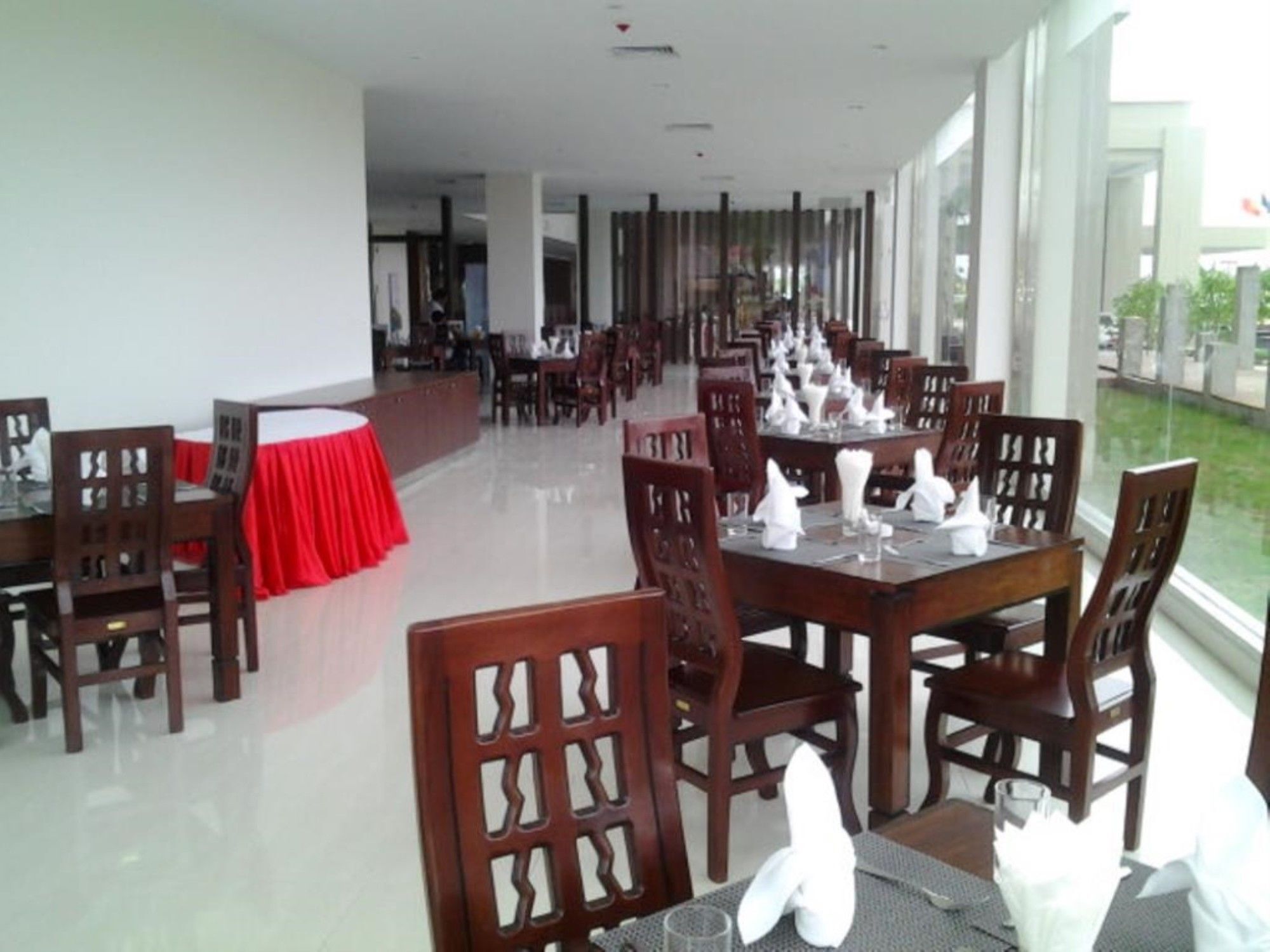 Man Myanmar Hotel Naypyidaw Esterno foto