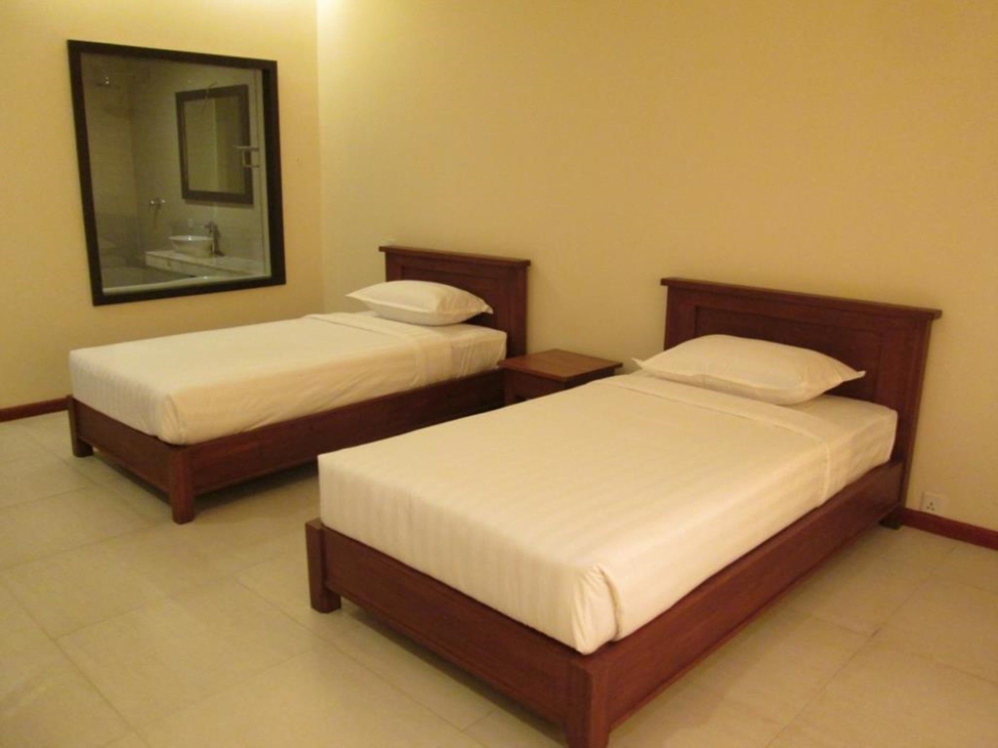 Man Myanmar Hotel Naypyidaw Esterno foto