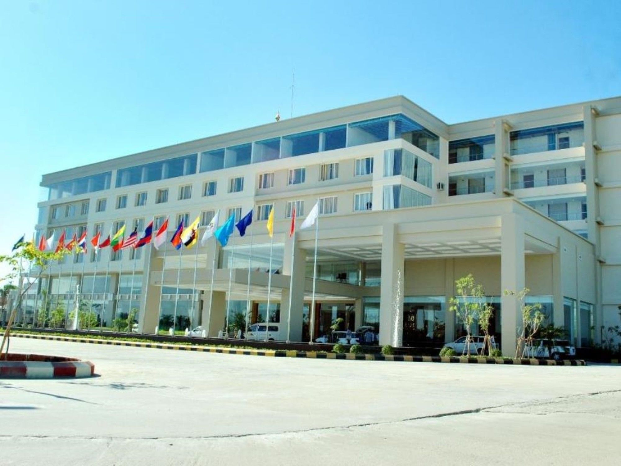Man Myanmar Hotel Naypyidaw Esterno foto